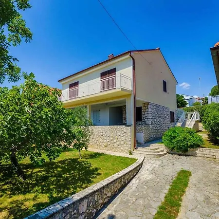 In 39131 Apartment Novi Vinodolski