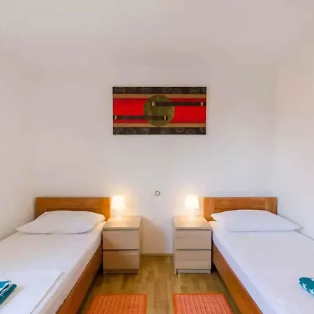 In 39131 Apartment