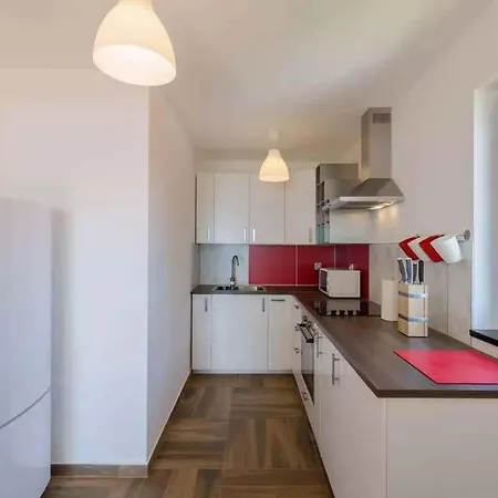 In 39131 Apartment *
