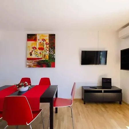 Apartment In 39131